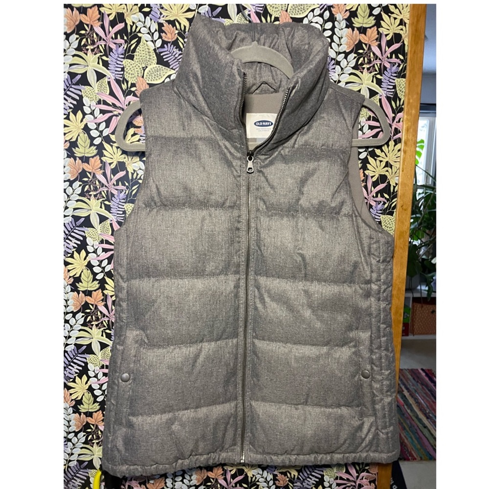 Old navy gray puffer vest